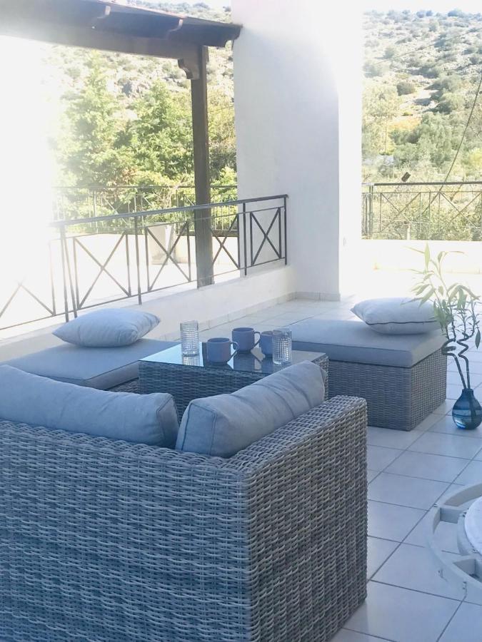Beautiful Maisonette With A View To The Mountains And The Sea Agia Marina  외부 사진